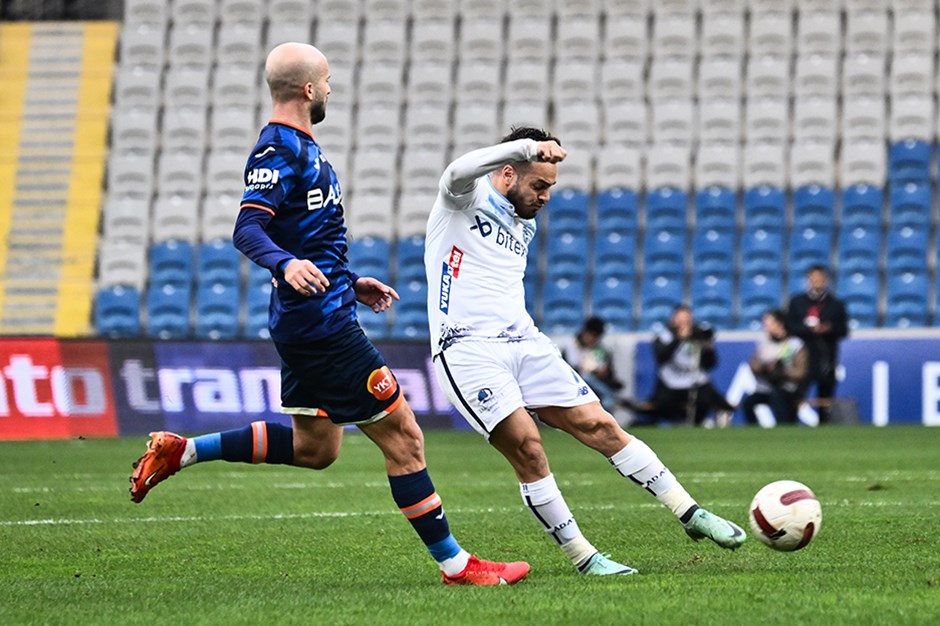 Adana Demirspor'da Yusuf Sarı sakatlandı