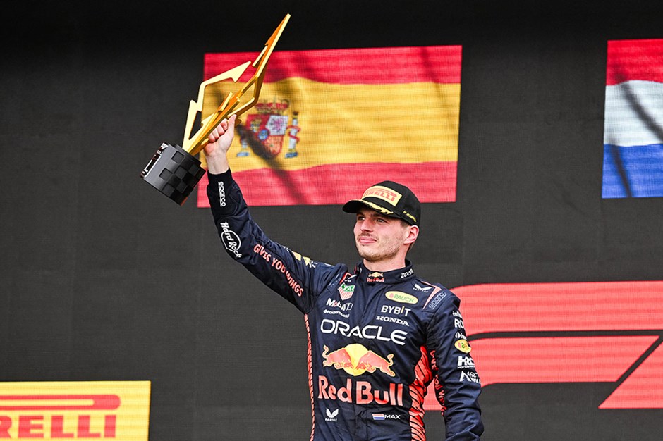 Red Bull'dan 100. zafer: Verstappen efsane ismi yakaladı