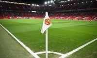 Altay Bayındır etkisi: Manchester United'ın stadyumuna Türk bayrağı çekildi