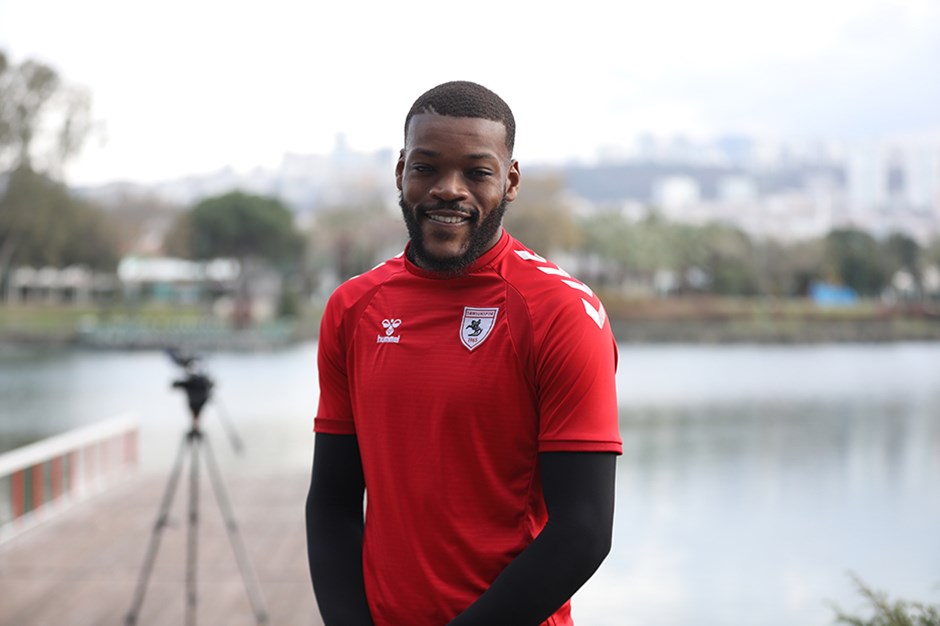 Olivier Ntcham: Maçı kazandıran golü atarsam taklalarıma devam edeceğim