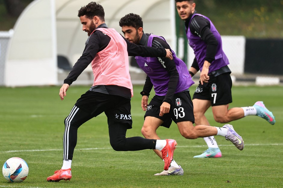 Beşiktaş derbi öncesi taktik çalıştı