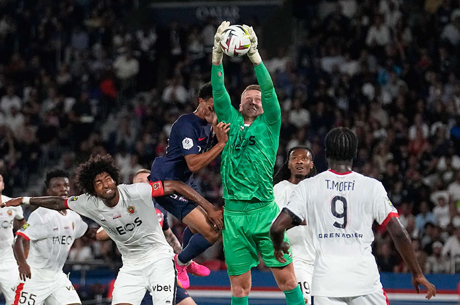 Galatasaray'a 1.99'luk kaleci: Pazarlıklar başladı  - 4. Foto