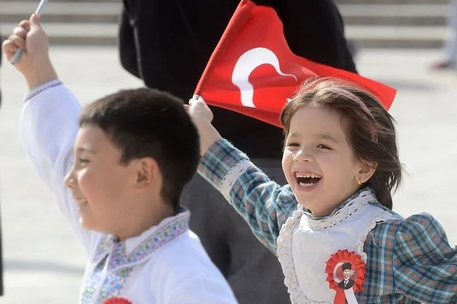 YENİ 23 Nisan Mesajları 2024 | Ulusal Egemenlik ve Çocuk Bayramı kutlu olsun: Uzun, kısa, farklı 23 Nisan Mesajları ve sözleri (Atatürk’ün 23 Nisan ile ilgili sözleri)