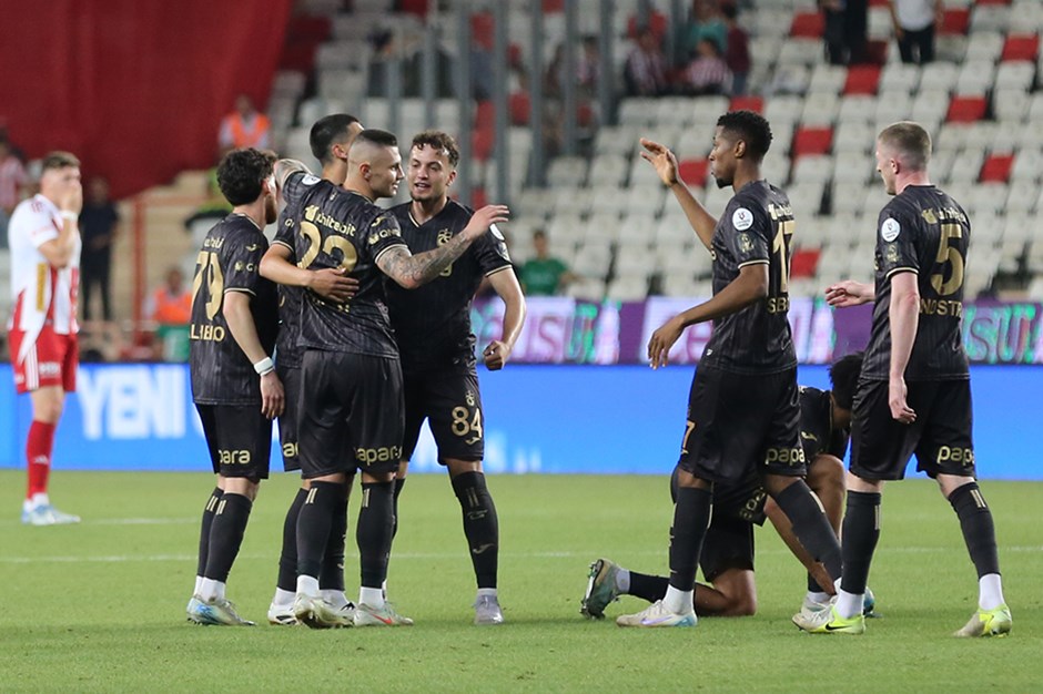 Trabzonspor sezonu Antalyaspor galibiyetiyle kapattı