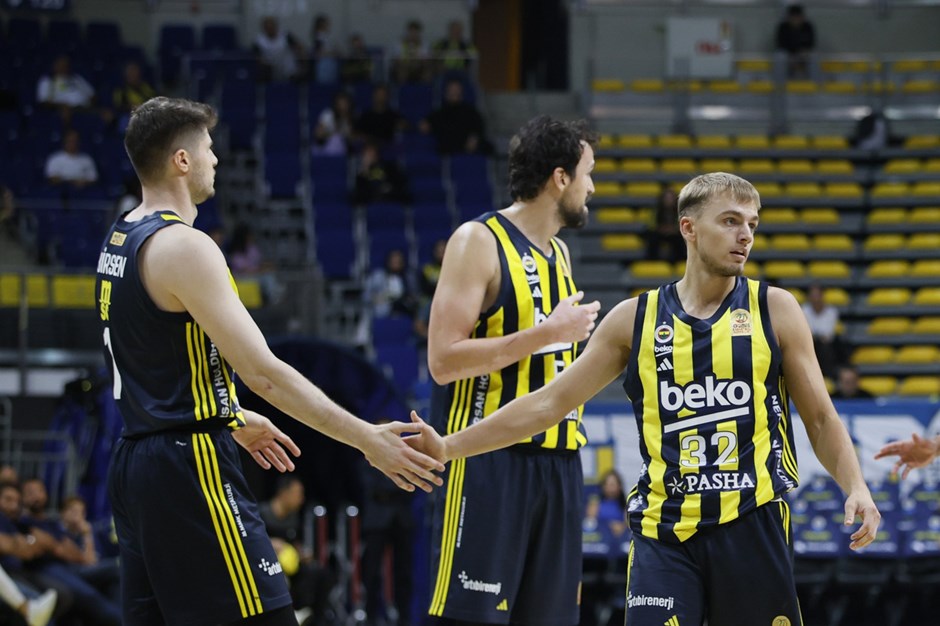 Fenerbahçe Beko yeni sezona galibiyetle başladı