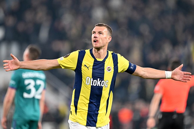 Fenerbahçe'den Edin Dzeko'nun geleceği için karar çıktı: Sürpriz plan - 6. Foto