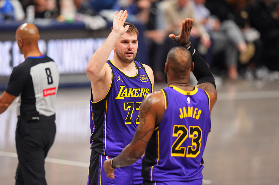 Luka Doncic eski takımını yıktı: 45 sayıyla Lakers'ı galibiyete taşıdı  - 1. Foto