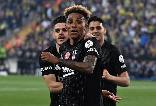 Derbi Avrupa'da manşetlerde: Fenerbahçe-Beşiktaş maçı için olay ifade  - 4. Foto