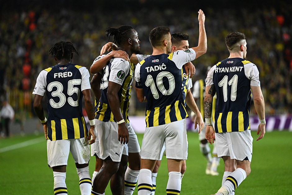 Fenerbahçe'nin kusursuz serisi sürüyor