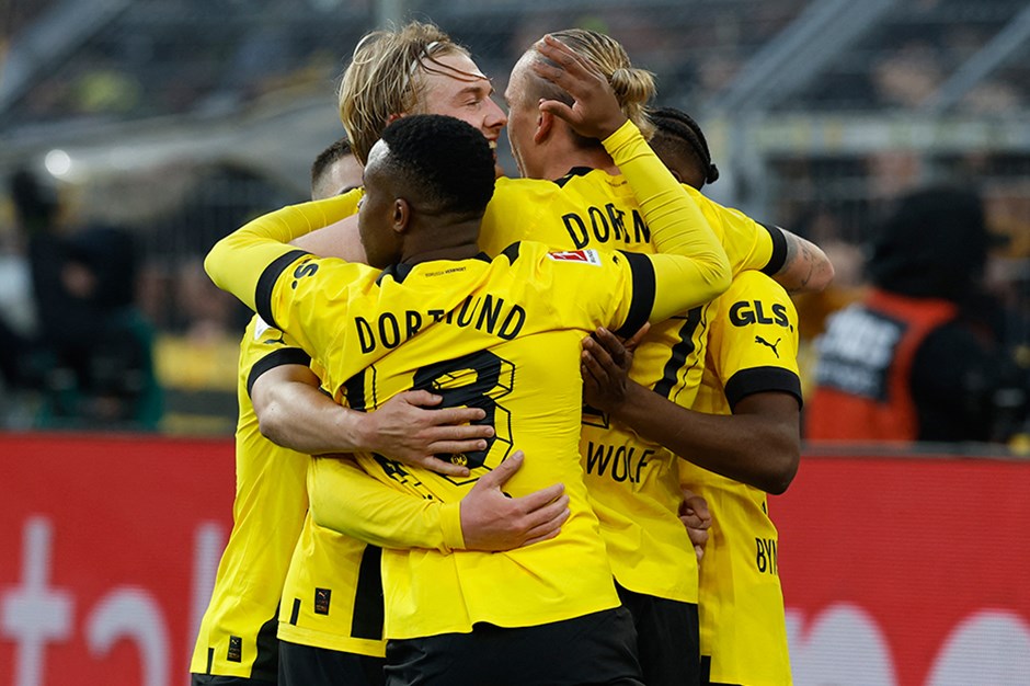 Dortmund ikinci yarıda farka gitti