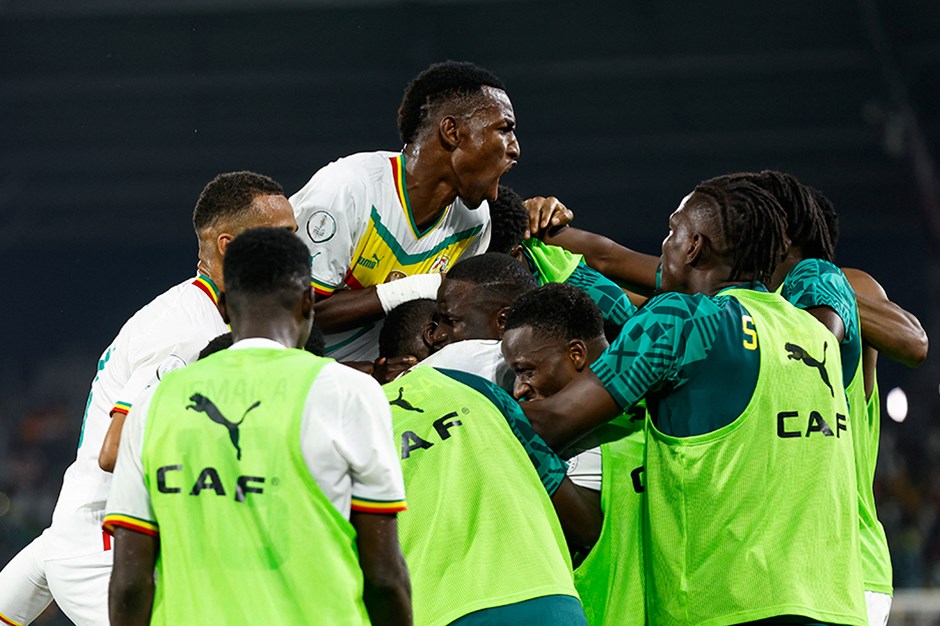 Son şampiyon Senegal, Kamerun'u 3 golle geçti