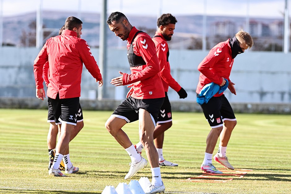 Sivasspor, Fenerbahçe maçının hazırlıklarını sürdürdü