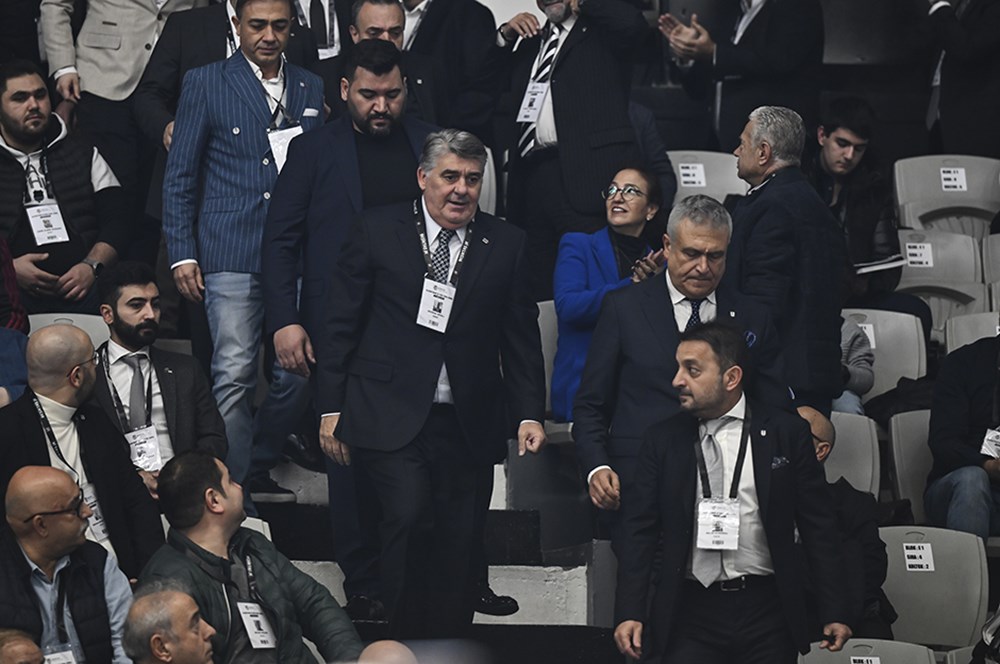 Beşiktaş Genel Kurulu'nda güne damga vuran kare  - 3. Foto