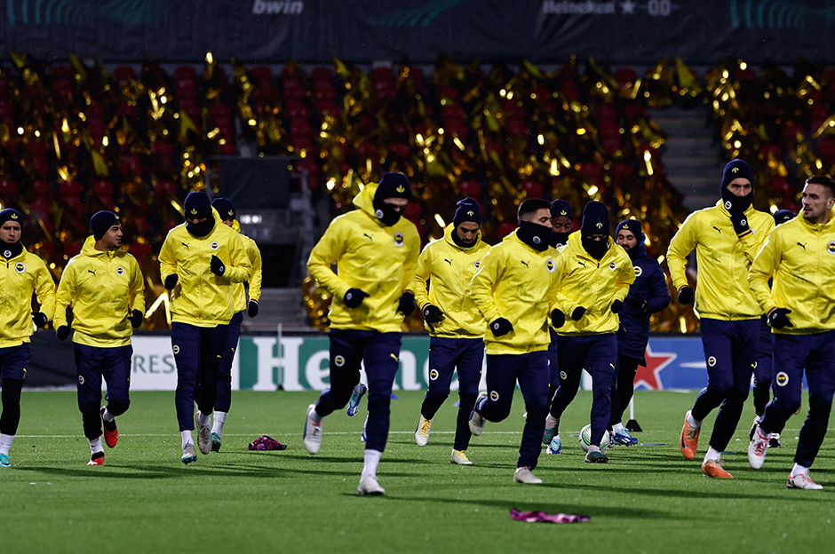 Fenerbahçe'de veda zamanı: 5 futbolcuyla yollar ayrılabilir