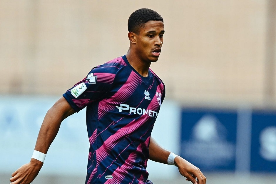 Fenerbahçe, Oosterwolde ile anlaştı