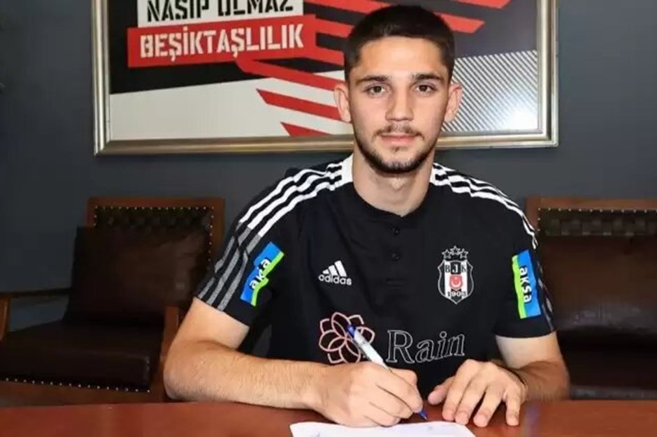 Beşiktaş genç oyuncunun ayrılığını duyurdu