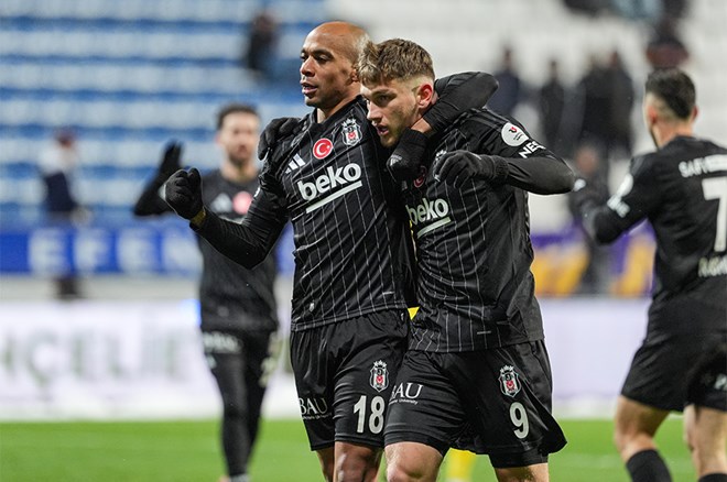 "Solskjaer'in yaptığı üç önemli dokunuş" | Spor yazarları Beşiktaş için ne dedi? - 3. Foto