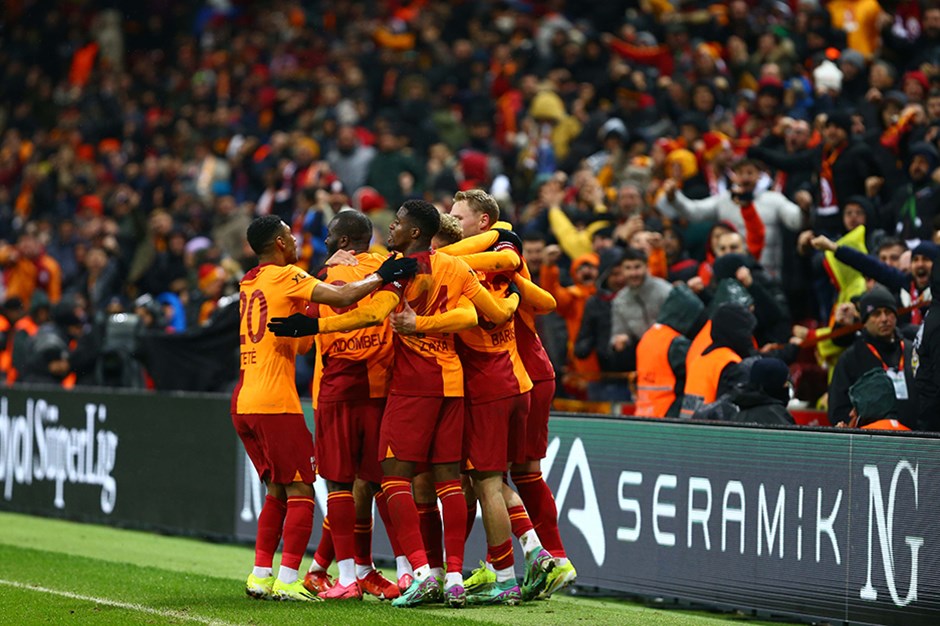 Trendyol Süper Lig | Samsunspor-Galatasaray maçı ne zaman, saat kaçta, hangi kanalda? İlk 11'ler