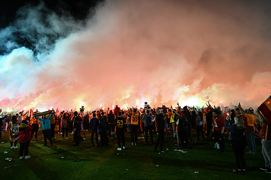 Florya'daki şampiyonluk kutlamasında Icardi şov  - 10. Foto