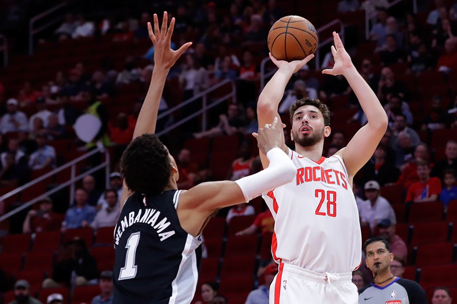 Alperen Şengün'ün 16 sayı attığı maçta Houston Rockets farklı kazandı