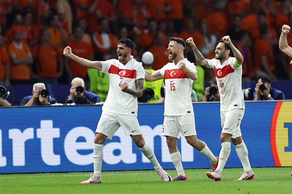 "Men kicking in the head" | What did sports writers say about the Netherlands vs. Turkiye match? - Photo 3