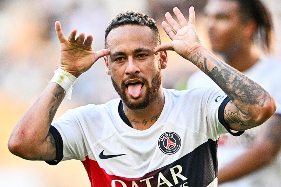 Çılgın teklif Neymar'ı ikna etti: Sürpriz transfer adım adım gerçekleşiyor