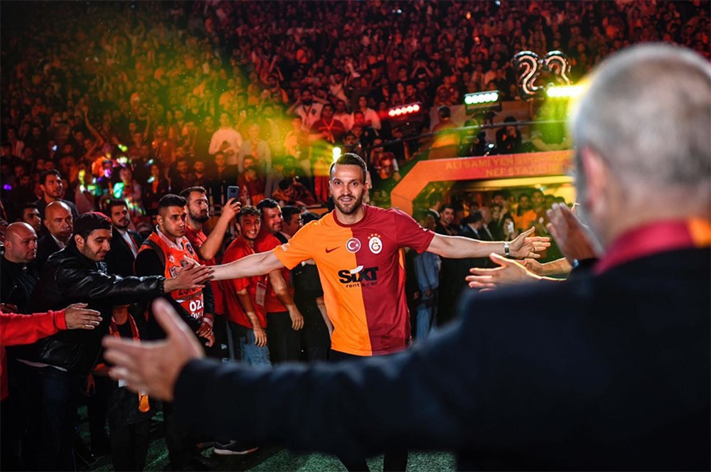 4 yıllık macera bitti; Galatasaray'da bir ayrılık daha, işte yeni takımı  - 7. Foto