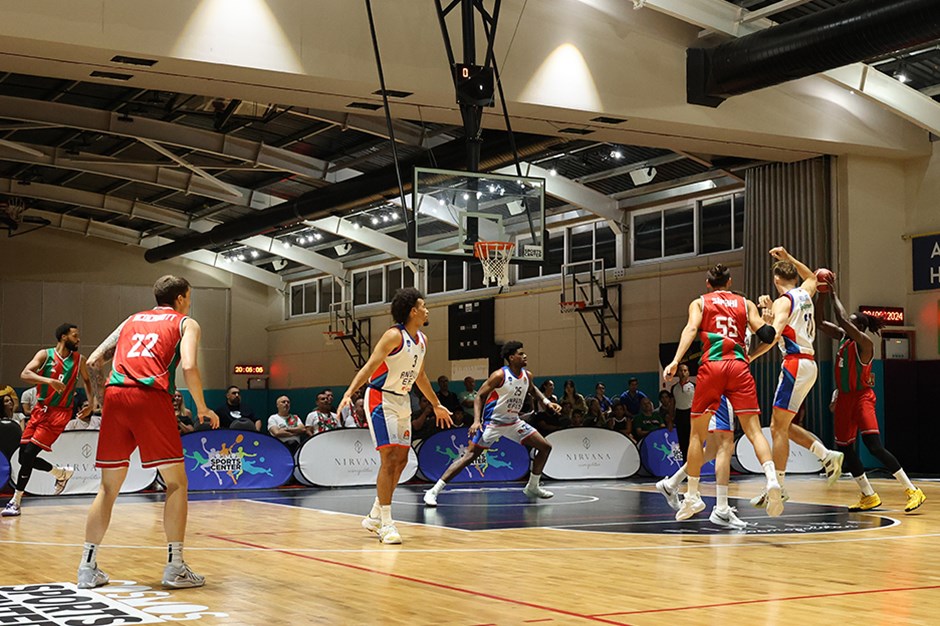 Karşıyaka, hazırlık maçında Anadolu Efes'i mağlup etti