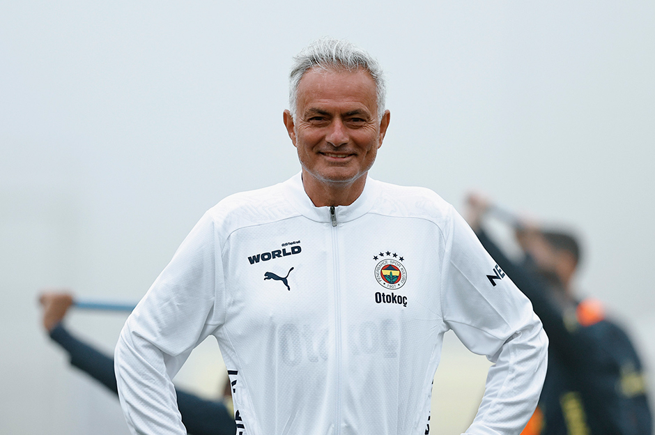 Mourinho'nun golcü transferinde önceliği belli oldu: 15 milyon euro gözden çıkarıldı  - 1. Foto