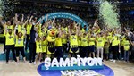 Şampiyon Fenerbahçe Beko kupasını aldı