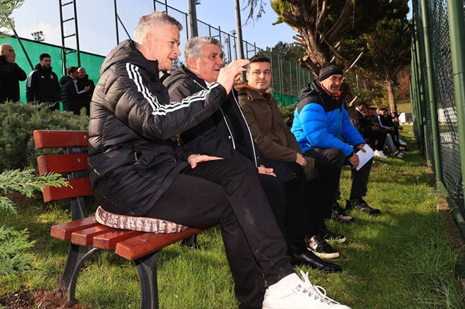 Solskjaer, Nevzat Demir Tesisleri'nde: Futbolcularla tanıştı  - 5. Foto