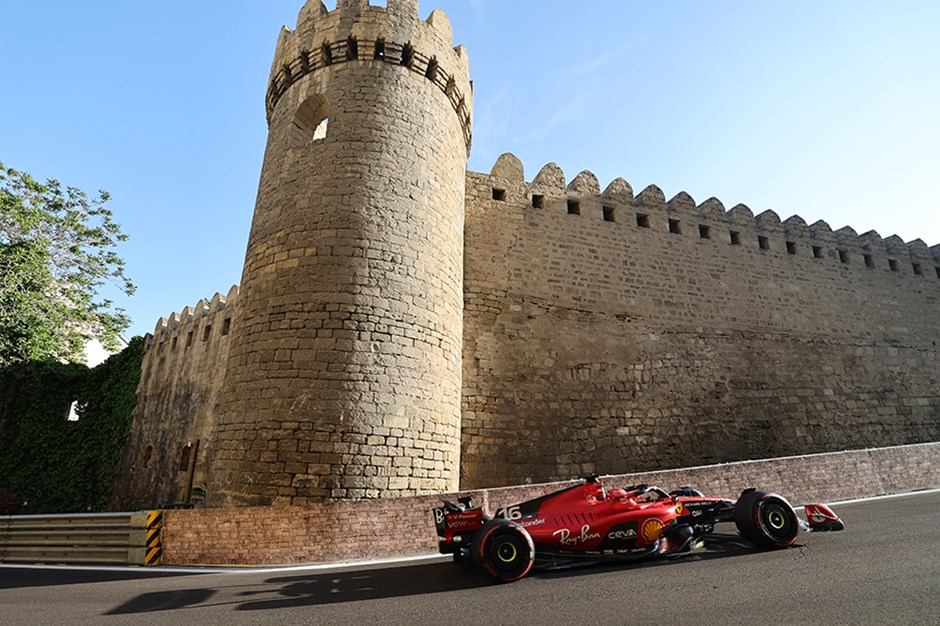 Azerbaycan'da pole pozisyonu Charles Leclerc'in