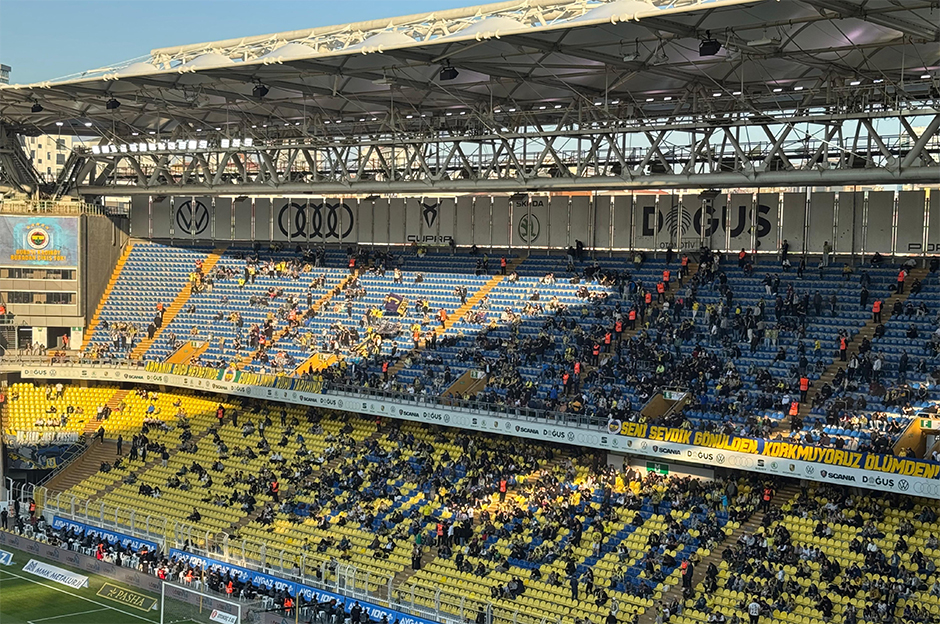 İlk 11 sayılırken olanlar oldu: Fenerbahçe'de Ali Koç, yönetim ve futbolculara büyük tepki  - 6. Foto