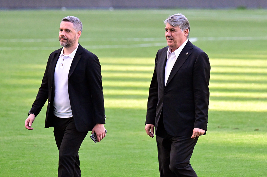 Beşiktaş idmanı için Tüpraş Stadyumu'nda taraftarlarla buluşma  - 7. Foto