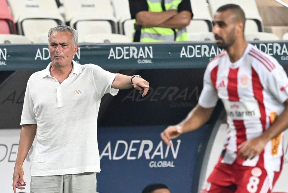 Dünya, Mourinho'nun hareketini konuşuyor: "Futbolda yeni icat"  - 3. Foto