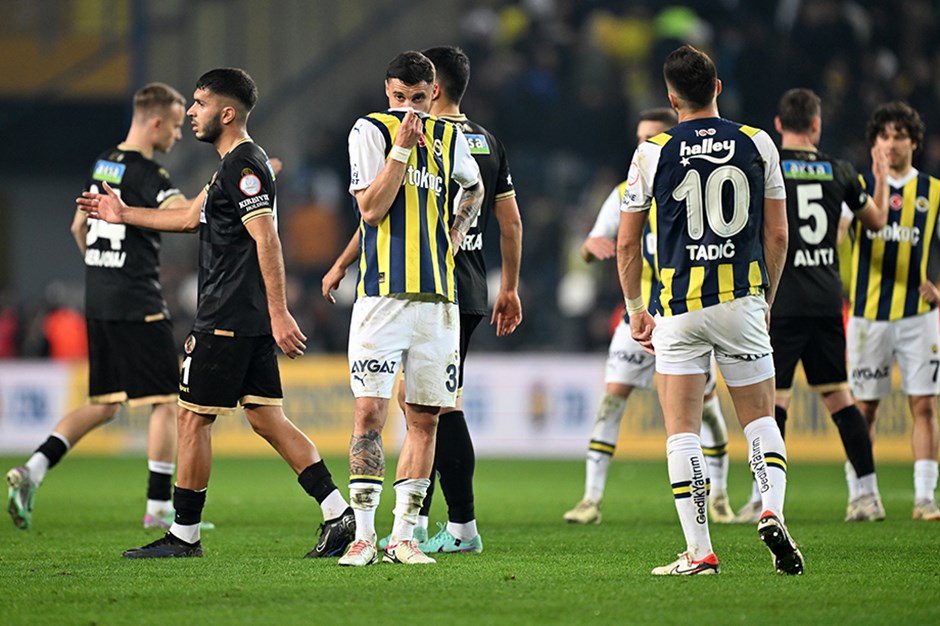 Fenerbahçe puan kayıplarını evinde yaşıyor