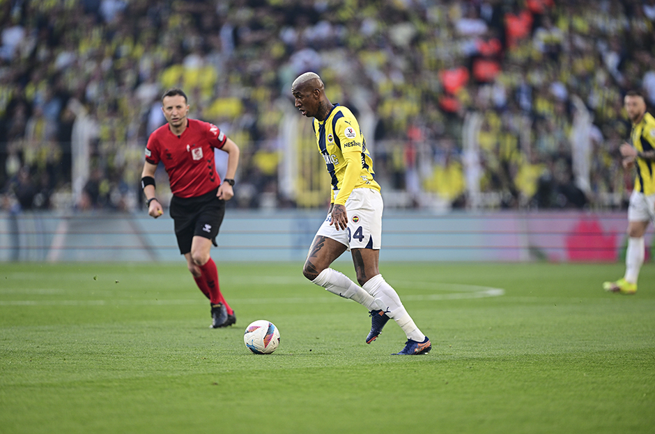 Trio ekibi noktayı koydu: En-Nesyri'nin penaltı beklediği pozisyonda karar doğru mu?  - 11. Foto