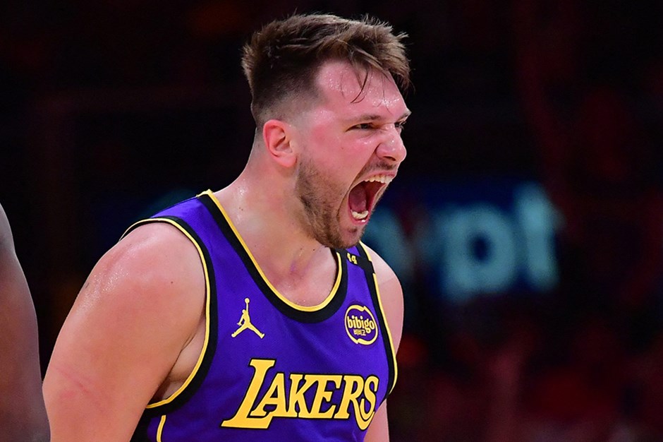 Luka Doncic, LeBron ve Kobe'nin yapamadığını 5. maçta yapıp tarihe geçti