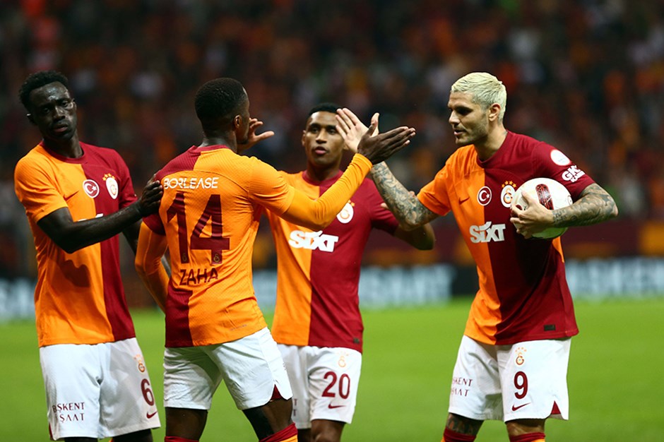 Galatasaray 15 dakikada geri döndü!