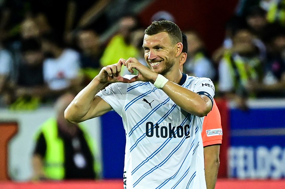 Edin Dzeko, Türk futbol tarihine geçti