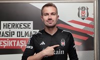 Mert Günok 2 yıl daha Beşiktaş'ta