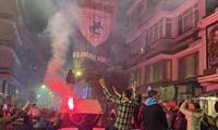 Samsunspor taraftarı, 11 yıl sonra Süper Lig'e dönmeyi kutladı 