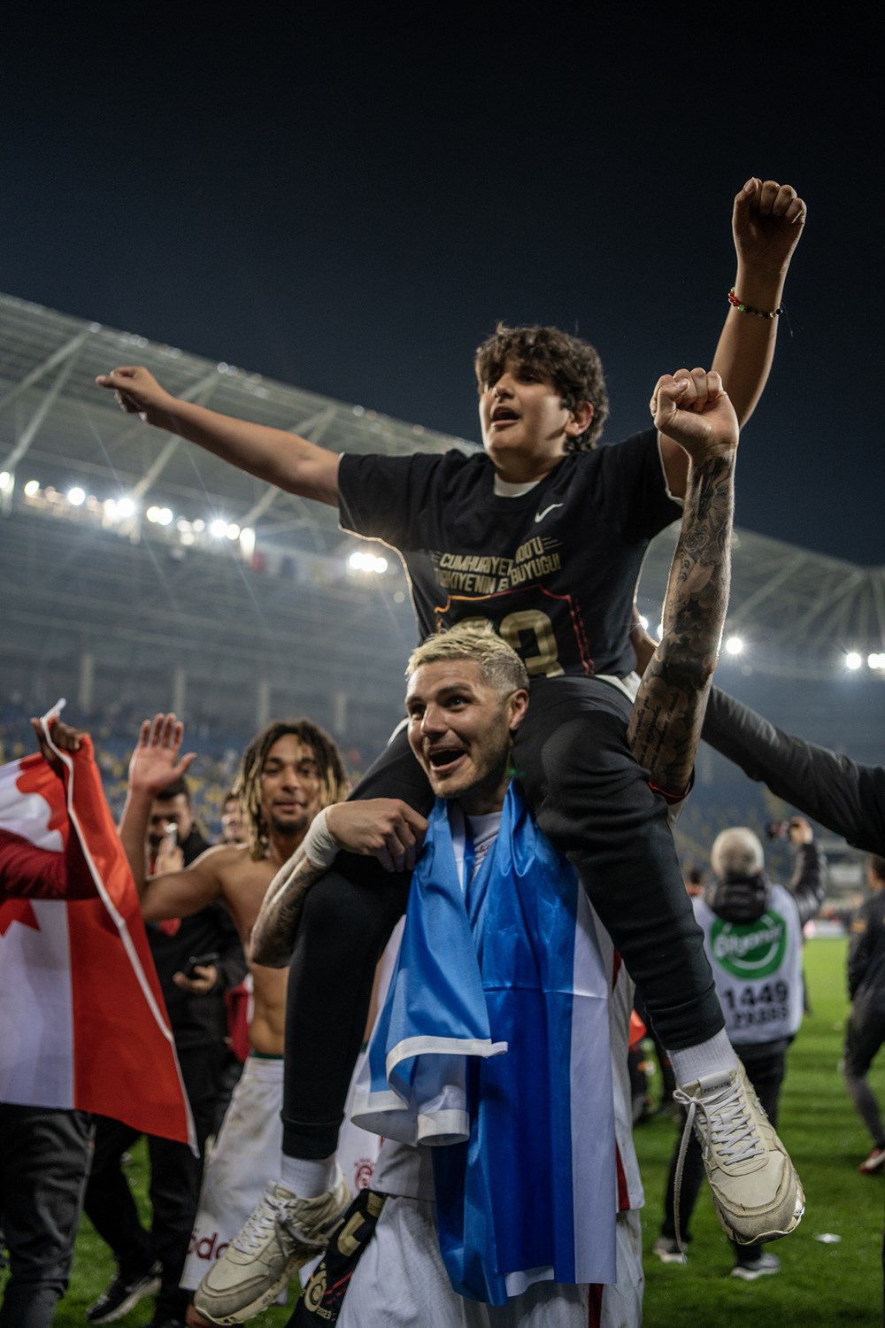 Galatasaraylı futbolcuların şampiyonluk sevinci  - 13. Foto