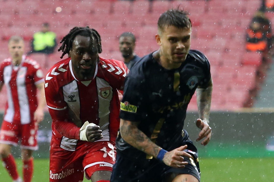 Kasımpaşa, Samsunspor'u deplasmanda devirdi