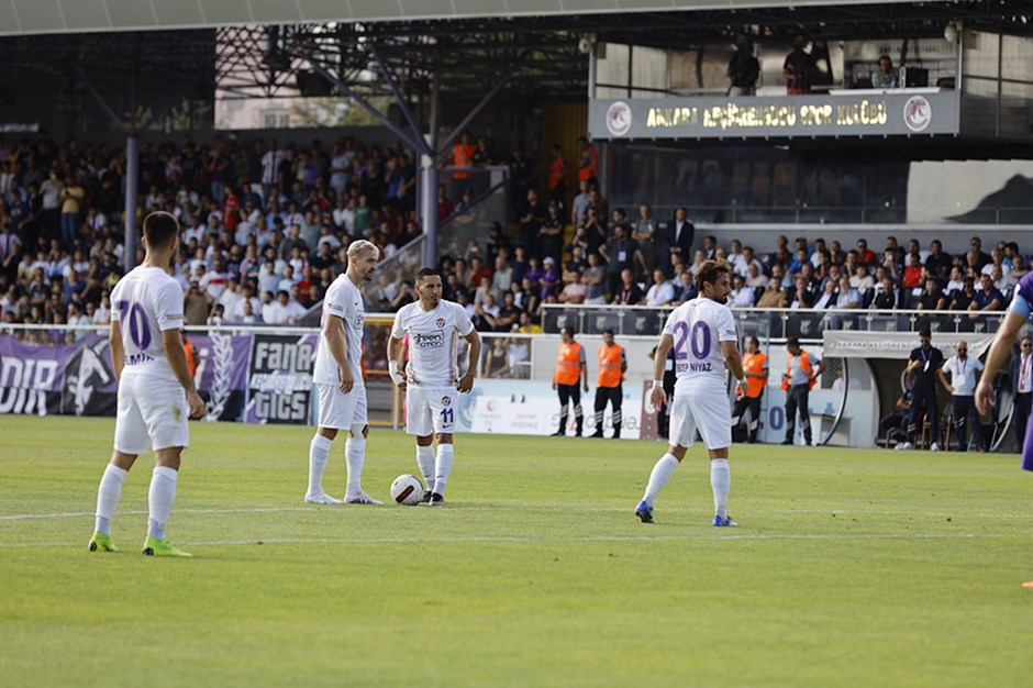 Eyüpspor, kaptan Caner Erkin'in golüyle kazandı