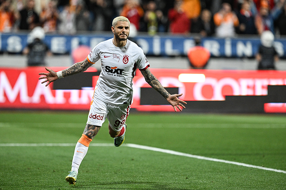 30 yaşındaki forvetin güncel piyasa değeri 18 milyon Euro olarak görülüyor.