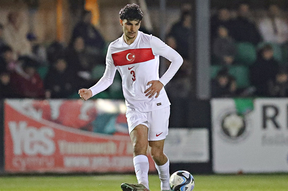 Schalke'de Galatasaray korkusu: Almanları "Üst düzey yeteneği" kaptırma endişesi sardı   - 3. Foto