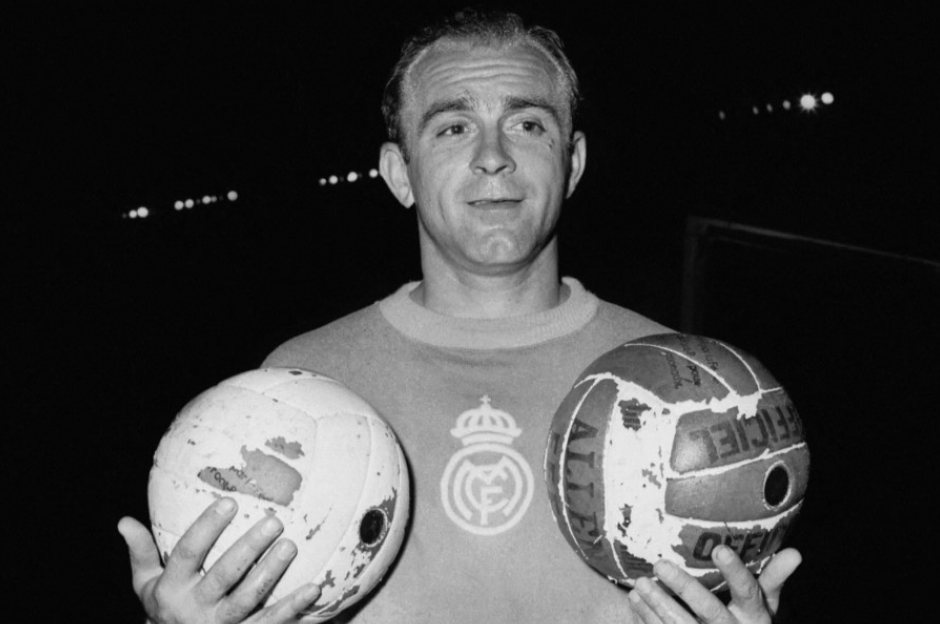 Dünyanın gelmiş geçmiş en iyi futbolcuları açıklandı: Zirve 2 ülke arasında olay çıkartır  - 3. Foto