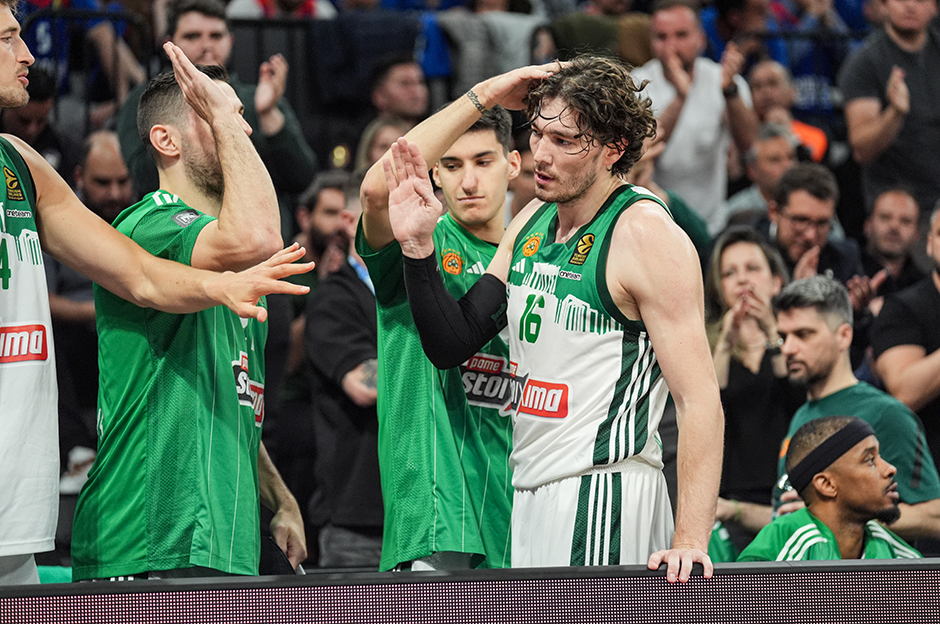 Cedi Osman'ın 19 Mayıs paylaşımı Yunanistan'da infial yarattı  - 1. Foto