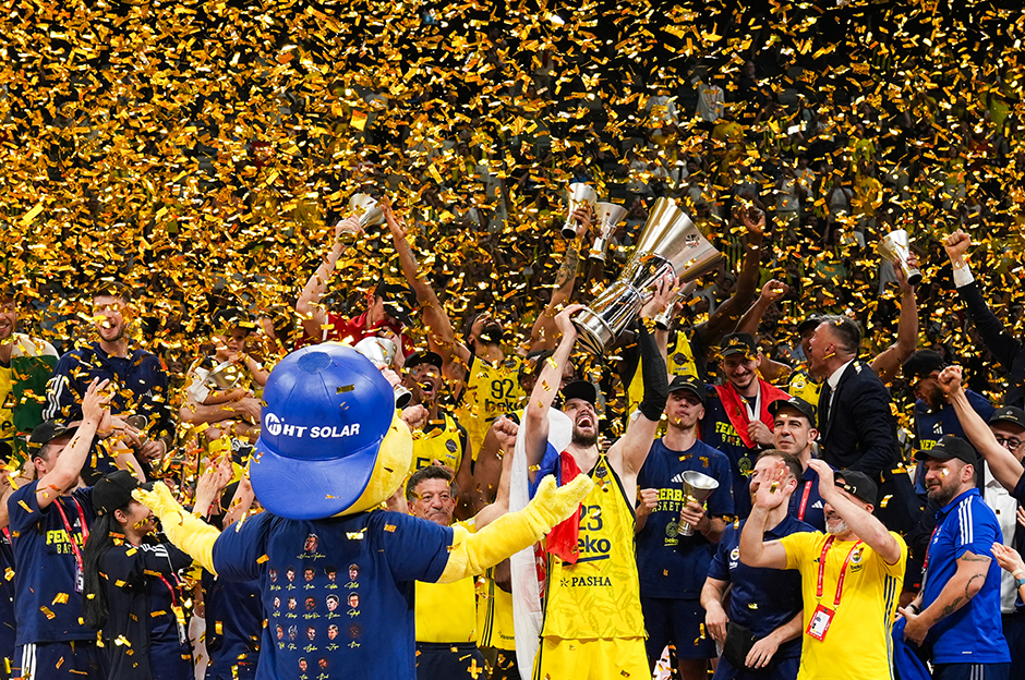 Fenerbahçe Beko, EuroLeague şampiyonluğunu kutladı  - 1. Foto